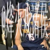 默里前三节高效表现:砍下21分2篮板3助攻,三分命中率达66%。 默里前三节高效表现:砍下21分2篮板3助攻,三分命中率达66%。